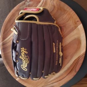 BNWT Rawlings leather youth 11 1/2 inch baseball glove (fits ON left hand)